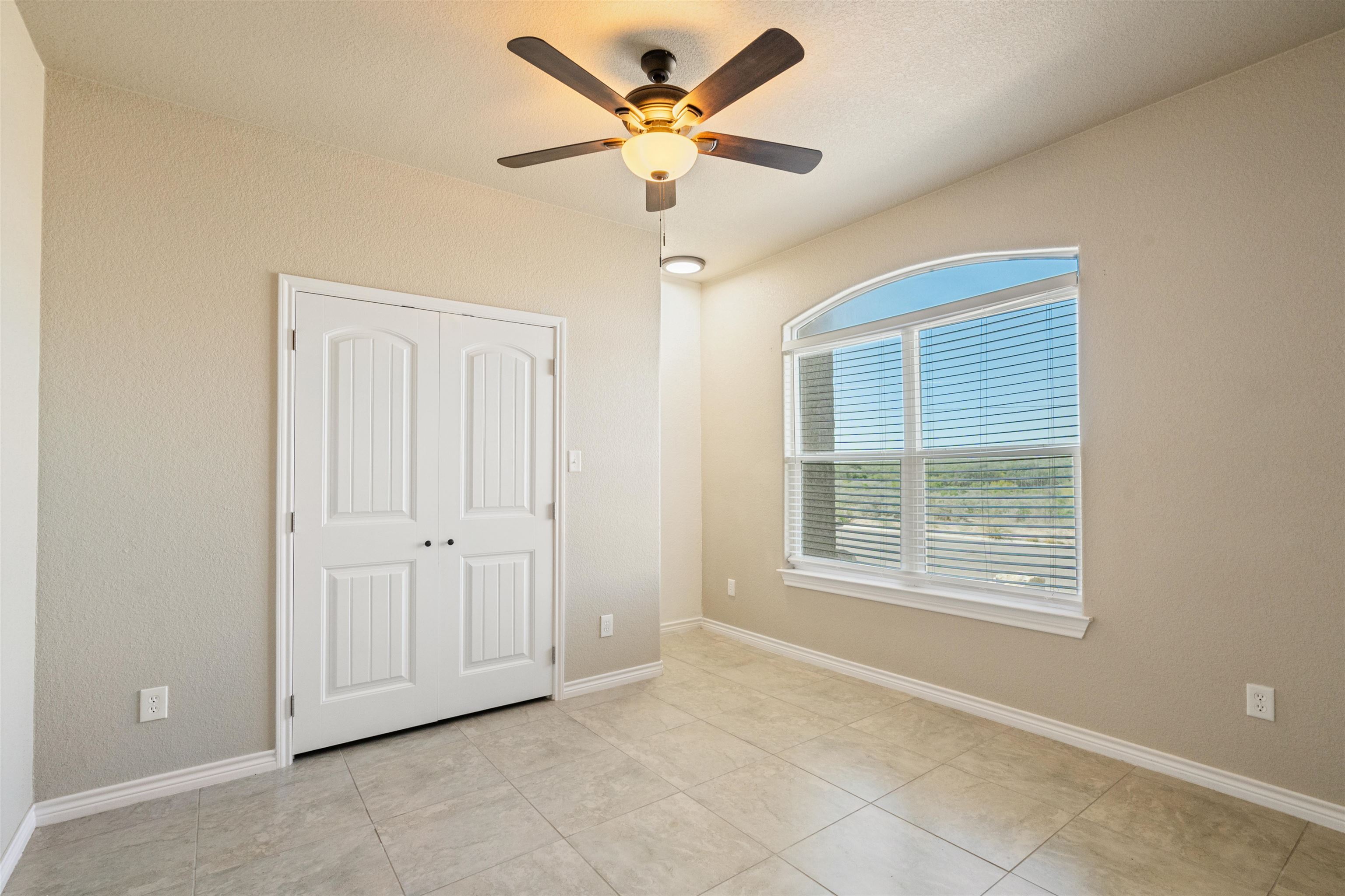 Image 15 of 21 For 122 Little Bighorn