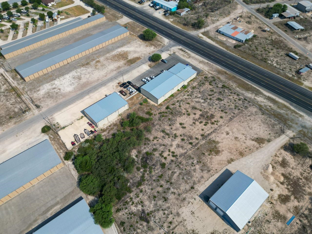 Image 6 of 15 For 7582 Us Hwy 90 W