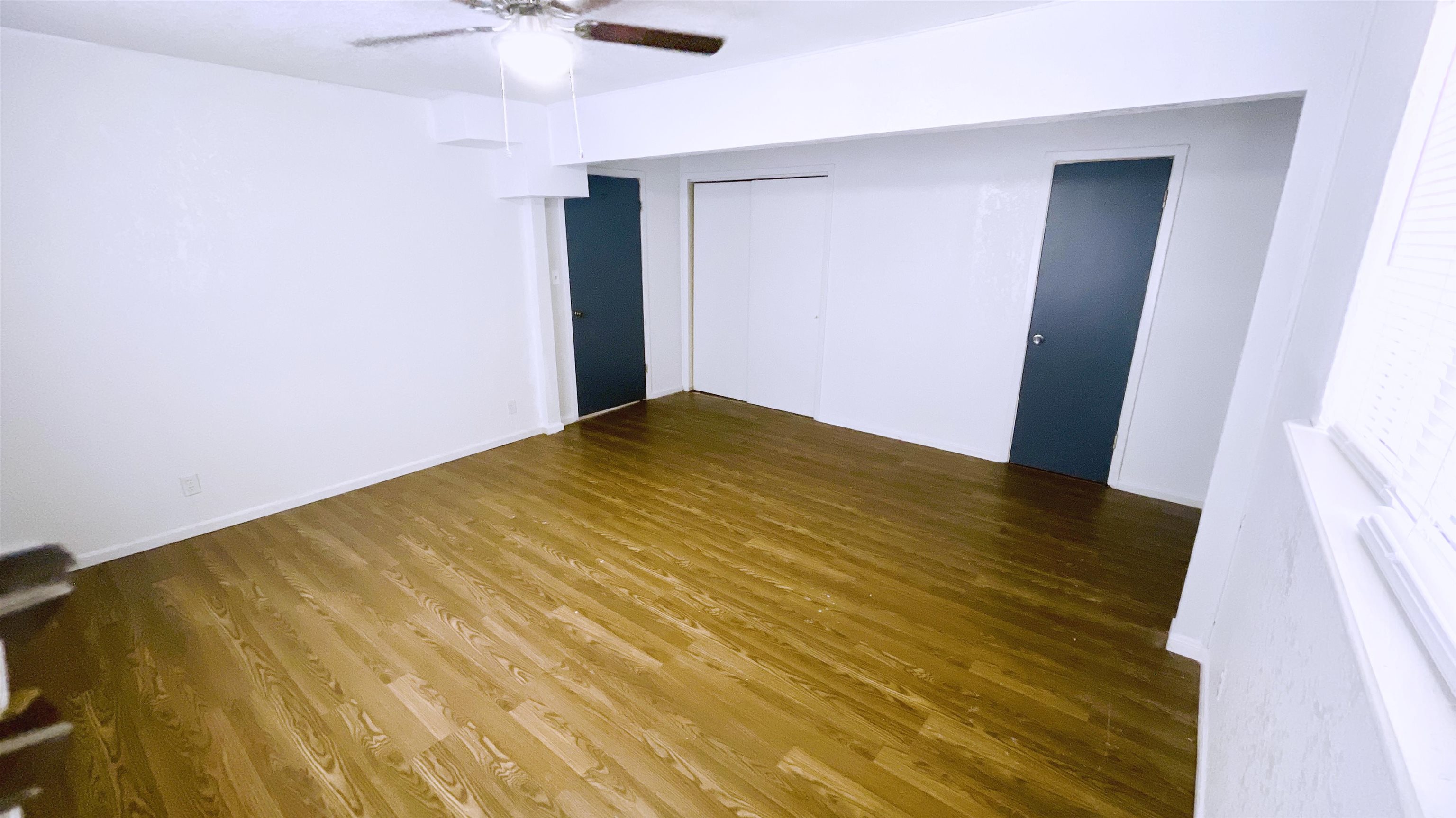 Image 12 of 20 For 405 Bowie E