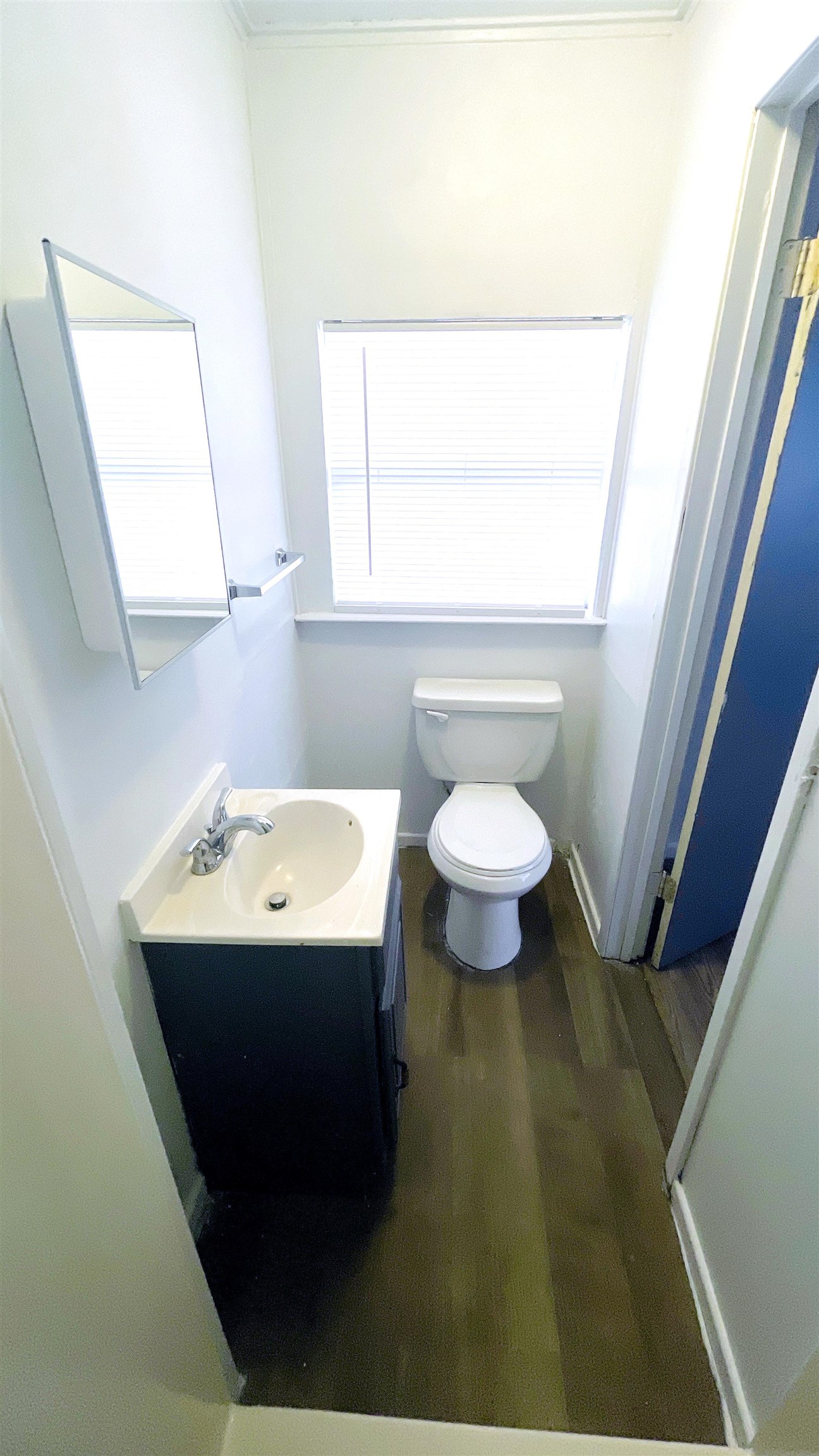 Image 19 of 20 For 405 Bowie E