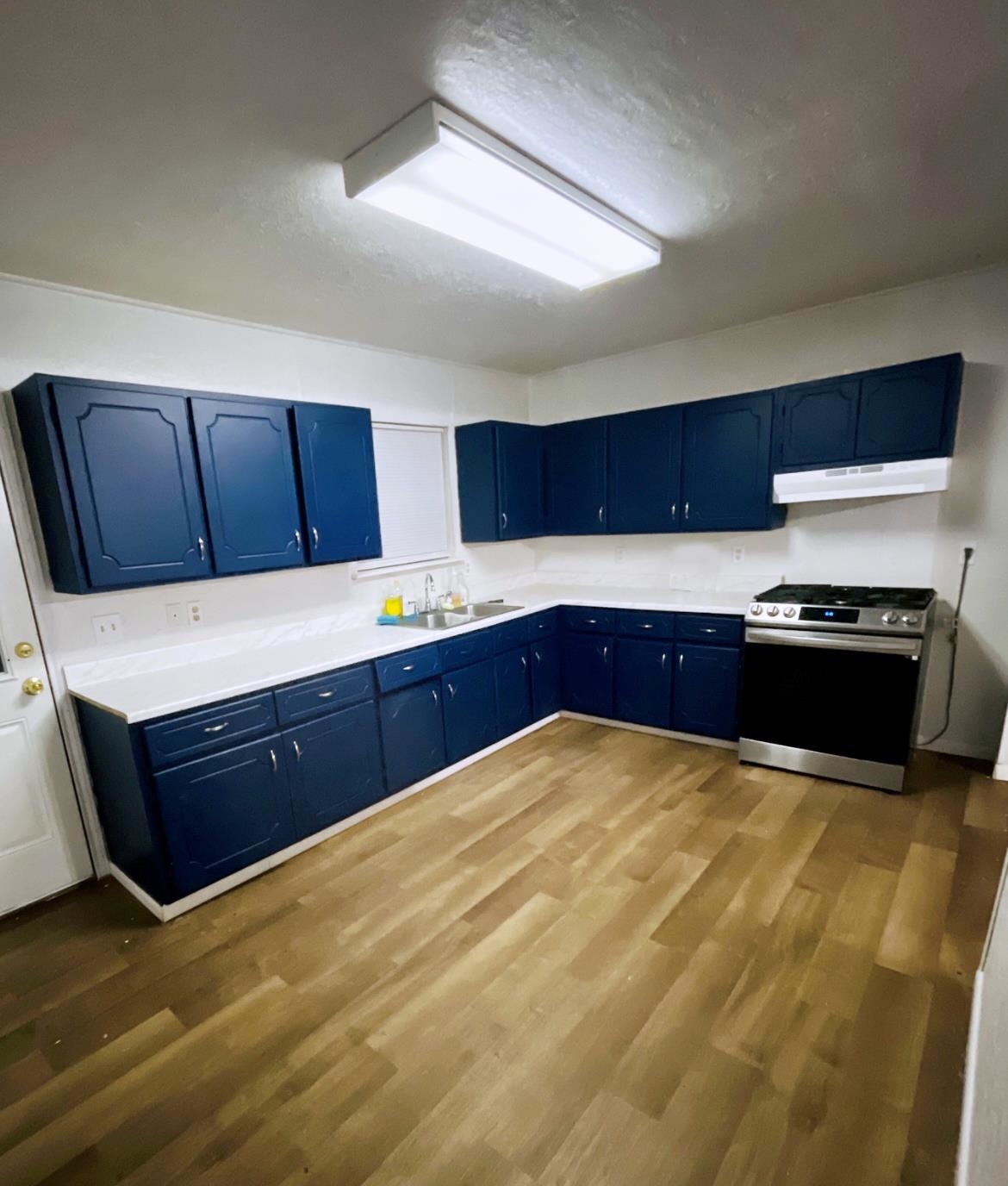 Image 8 of 20 For 405 Bowie E