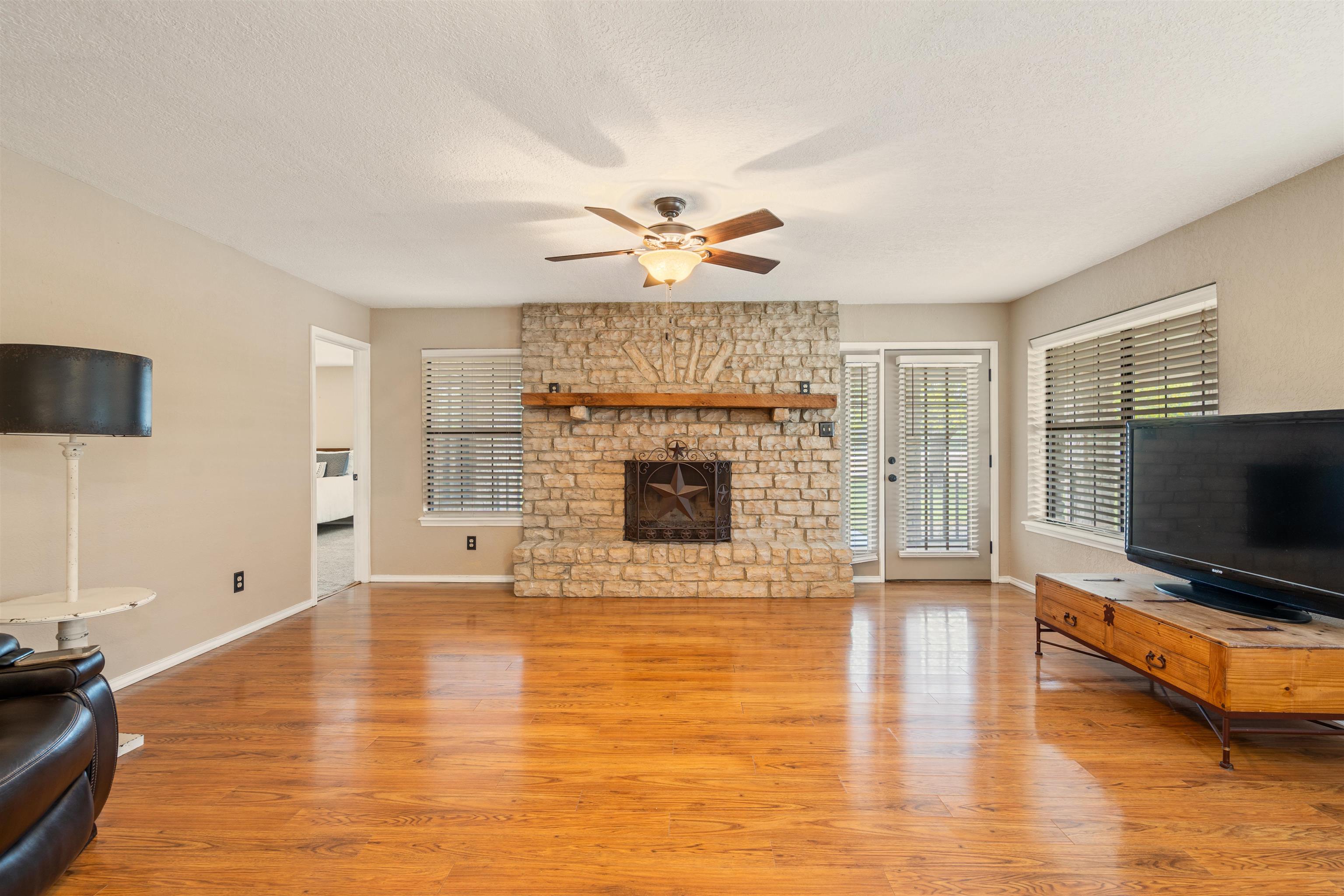 Image 9 of 48 For 1072 Packsaddle