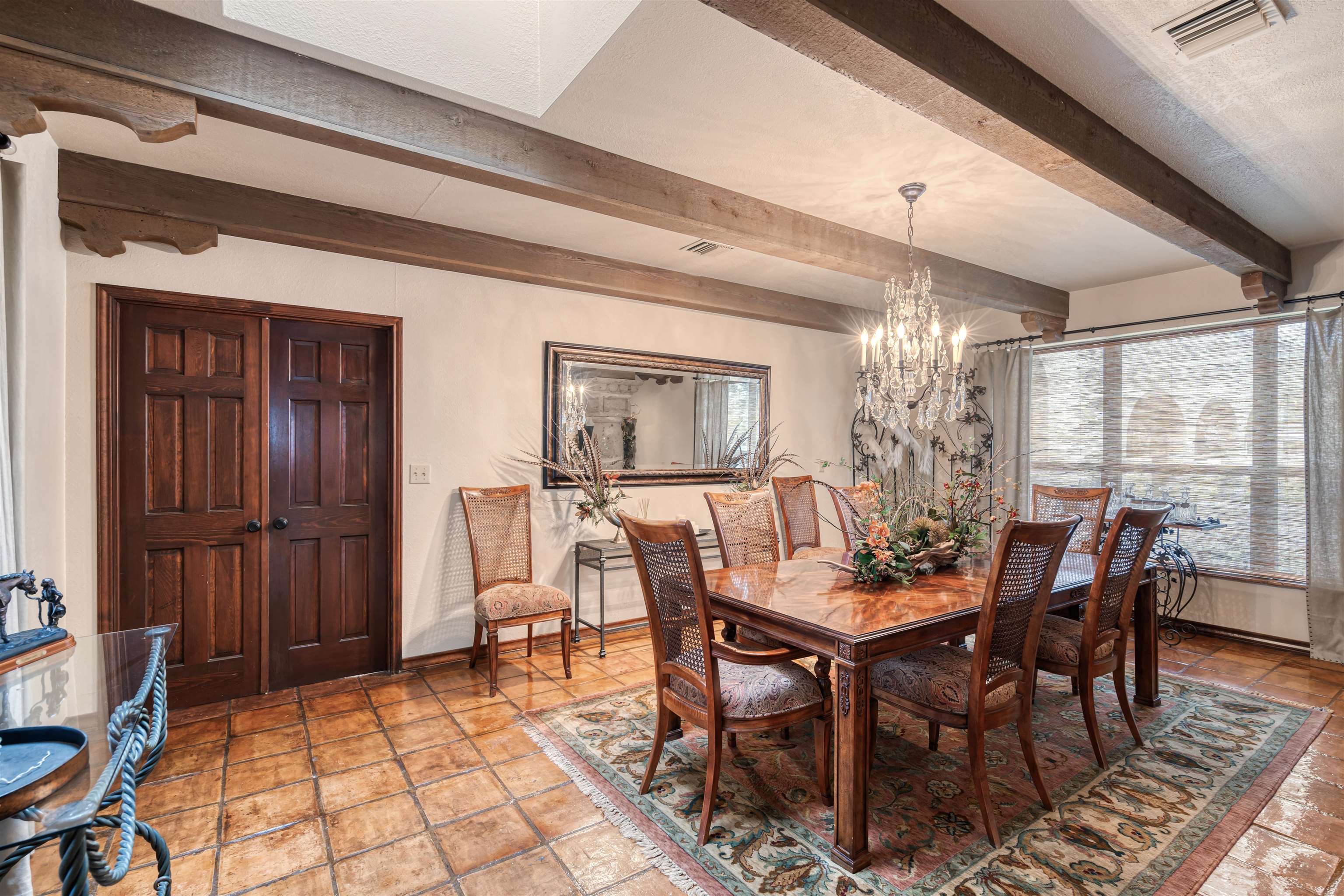 Image 16 of 49 For 505 Gilchrist