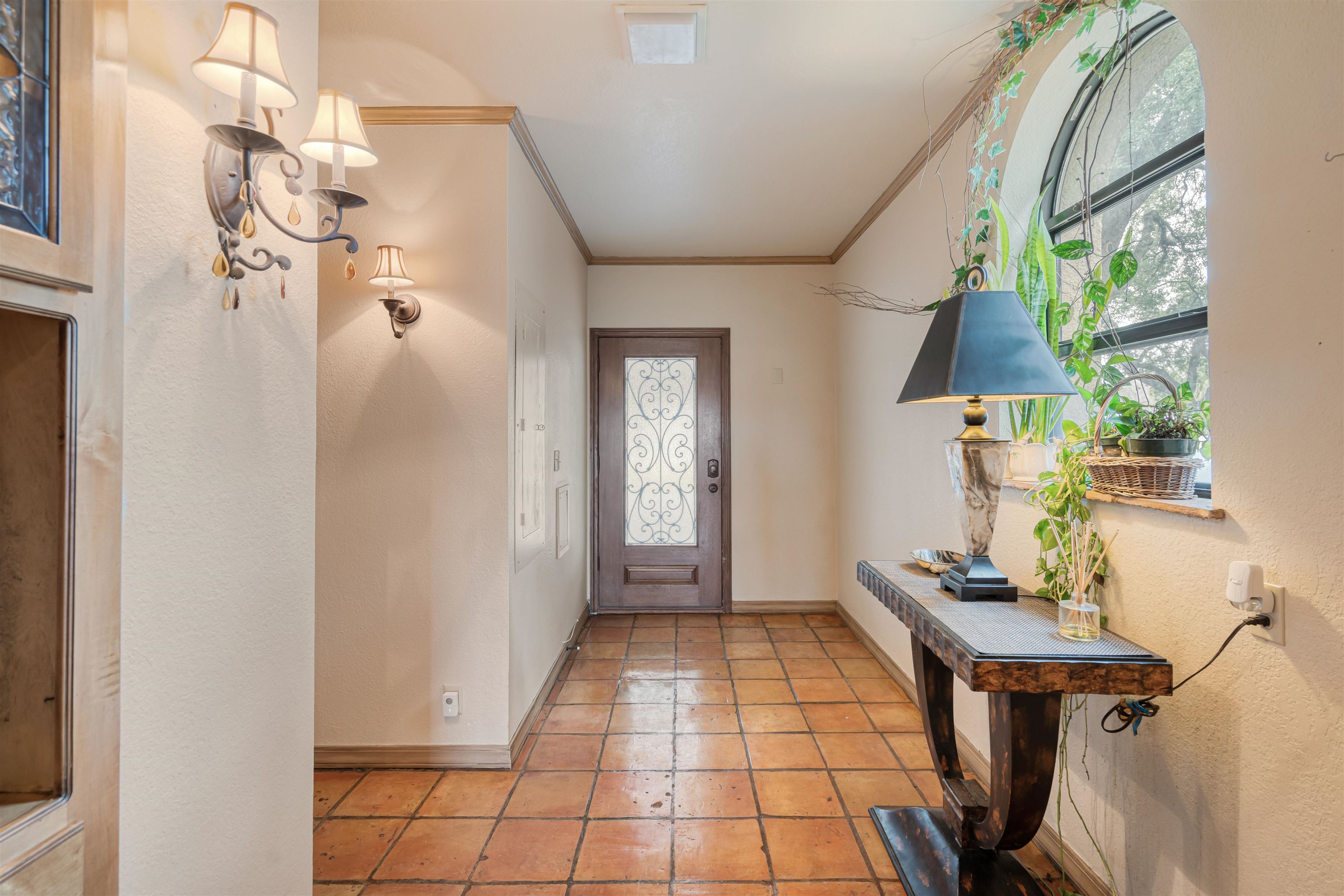 Image 17 of 49 For 505 Gilchrist