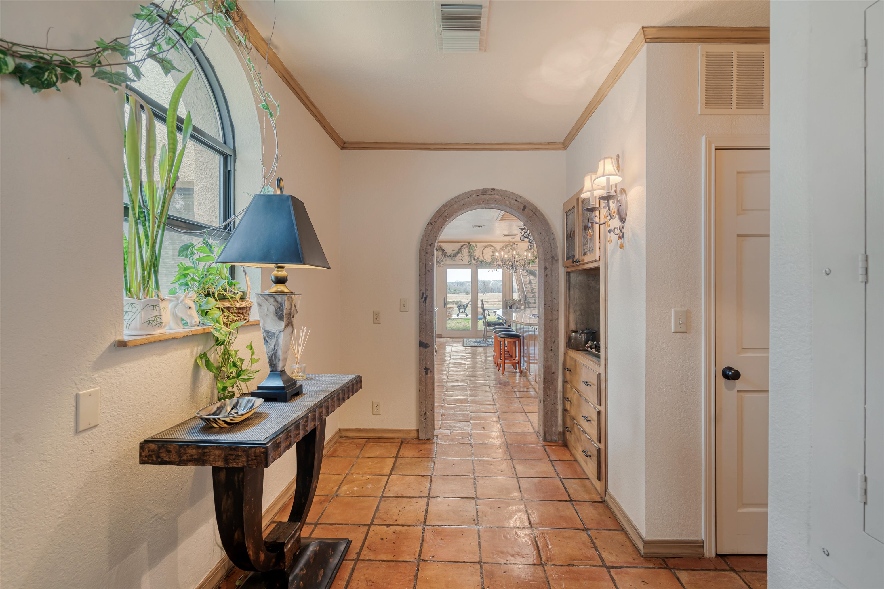 Image 18 of 49 For 505 Gilchrist