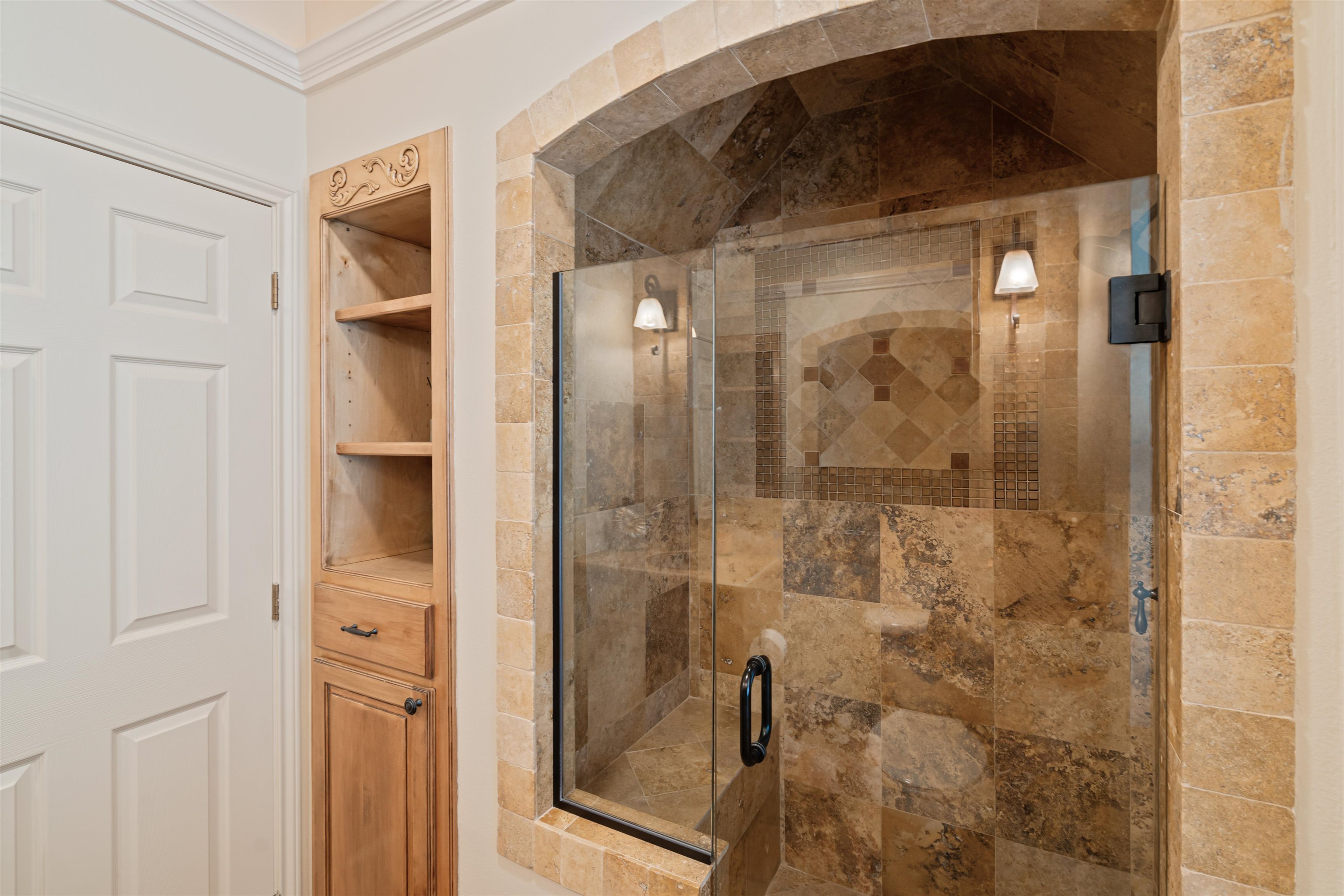 Image 35 of 49 For 505 Gilchrist