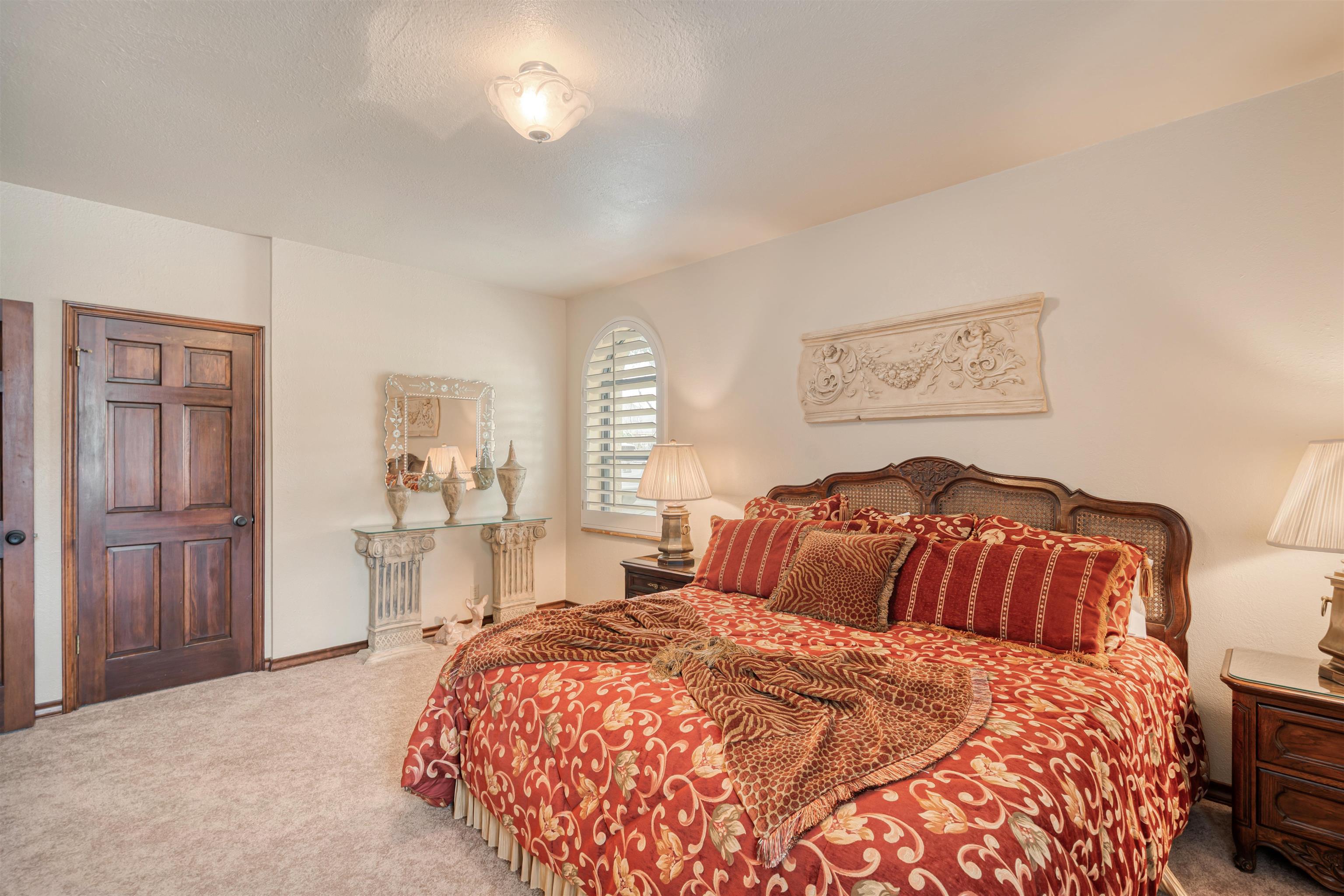 Image 40 of 49 For 505 Gilchrist