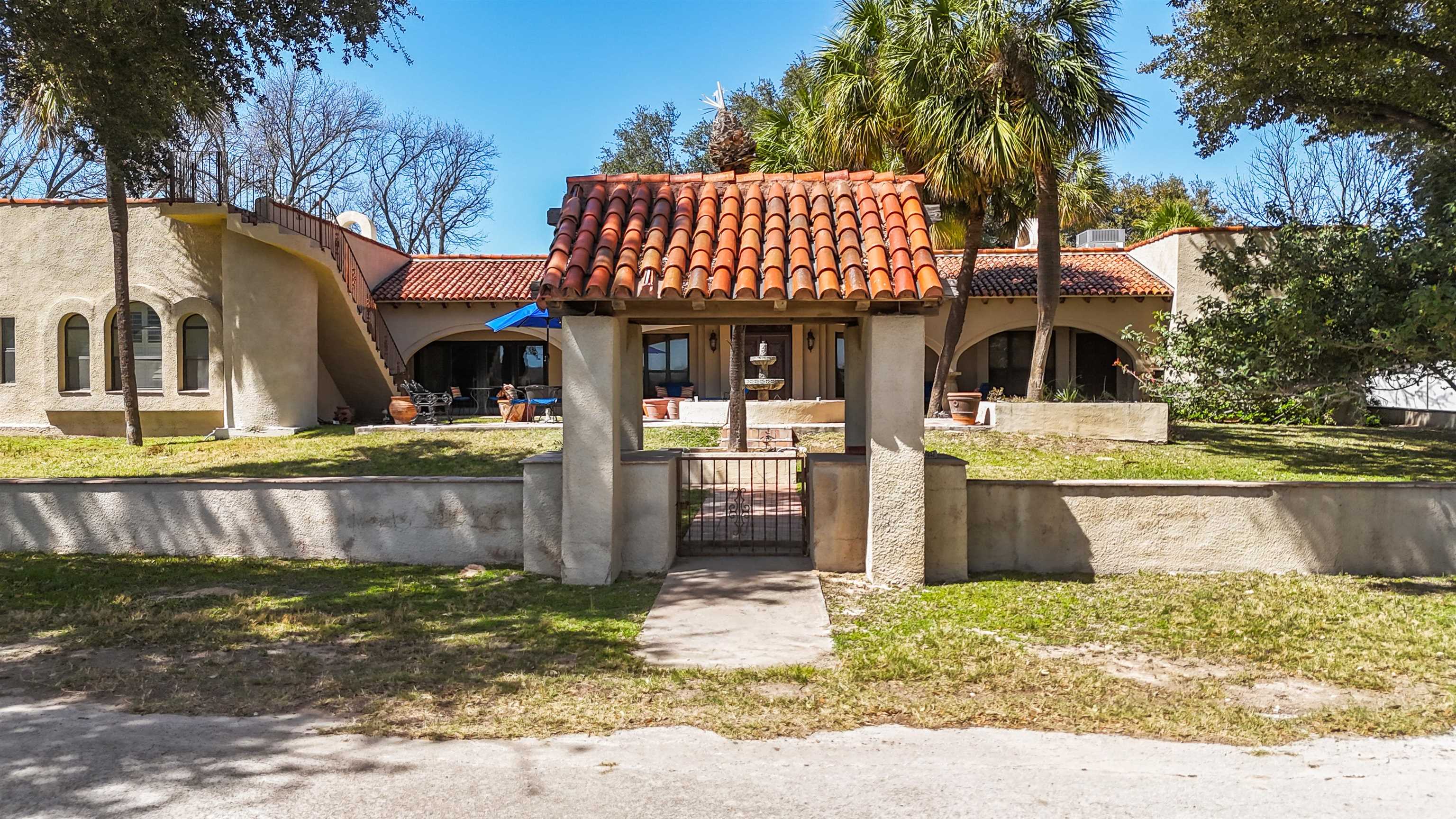 Image 6 of 49 For 505 Gilchrist