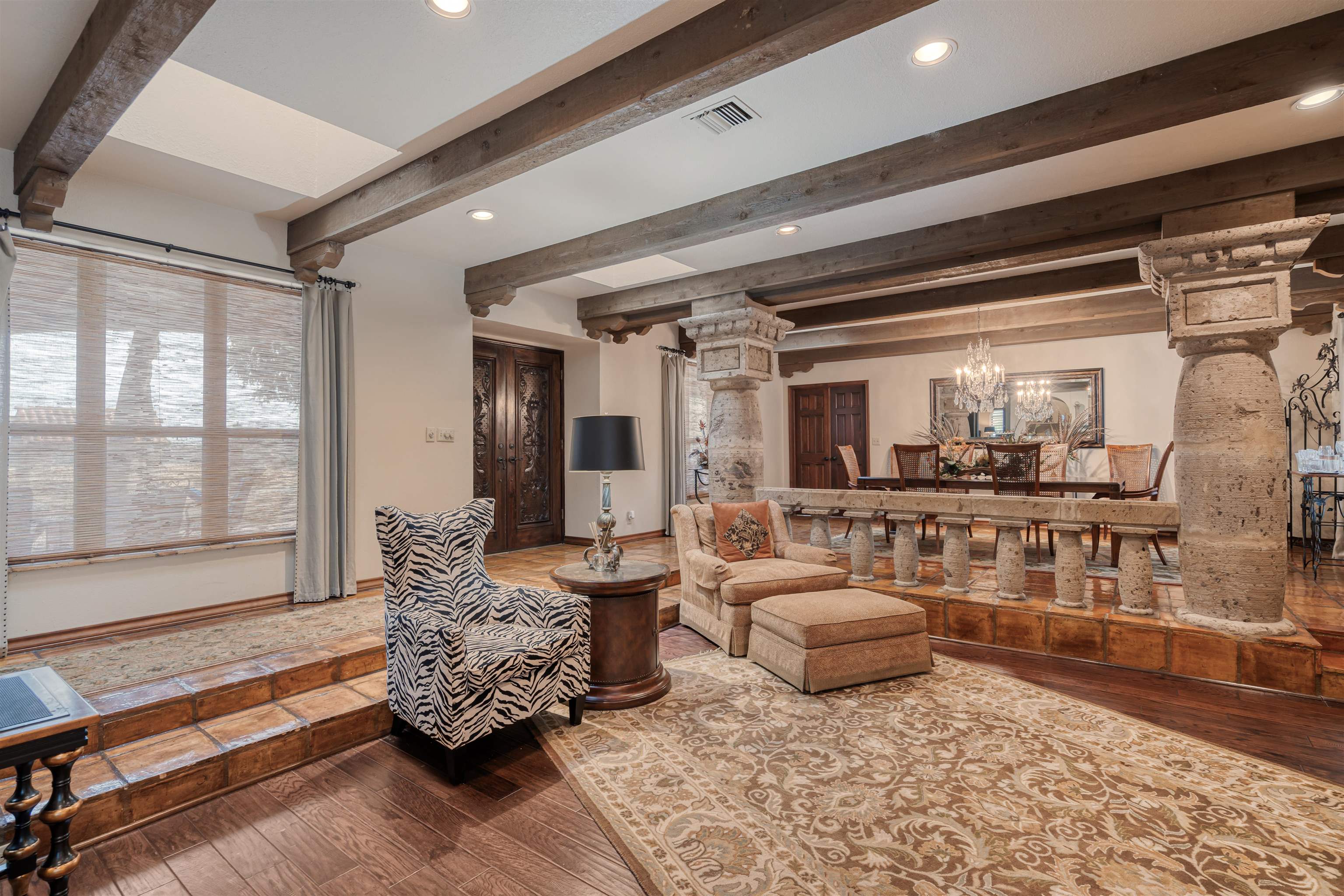 Image 7 of 49 For 505 Gilchrist