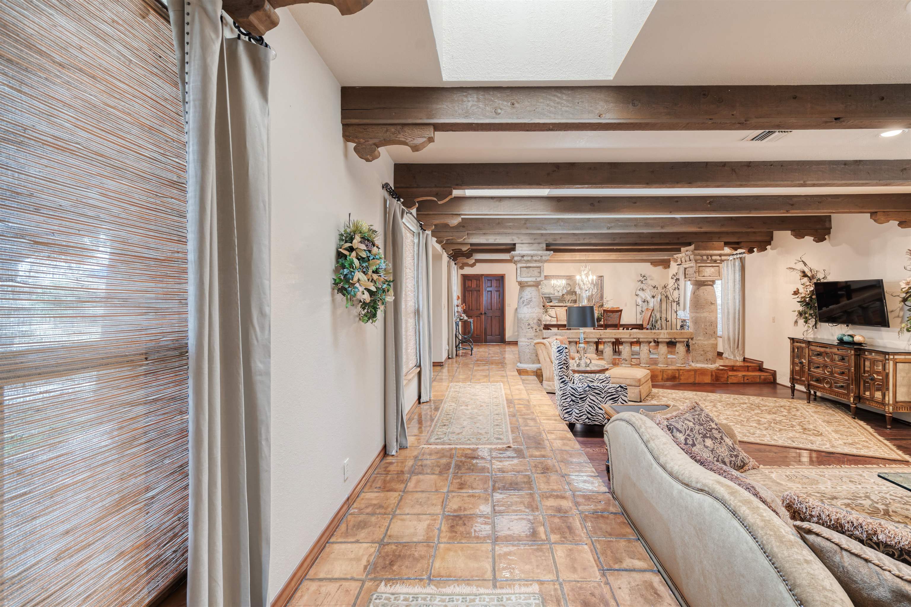 Image 8 of 49 For 505 Gilchrist