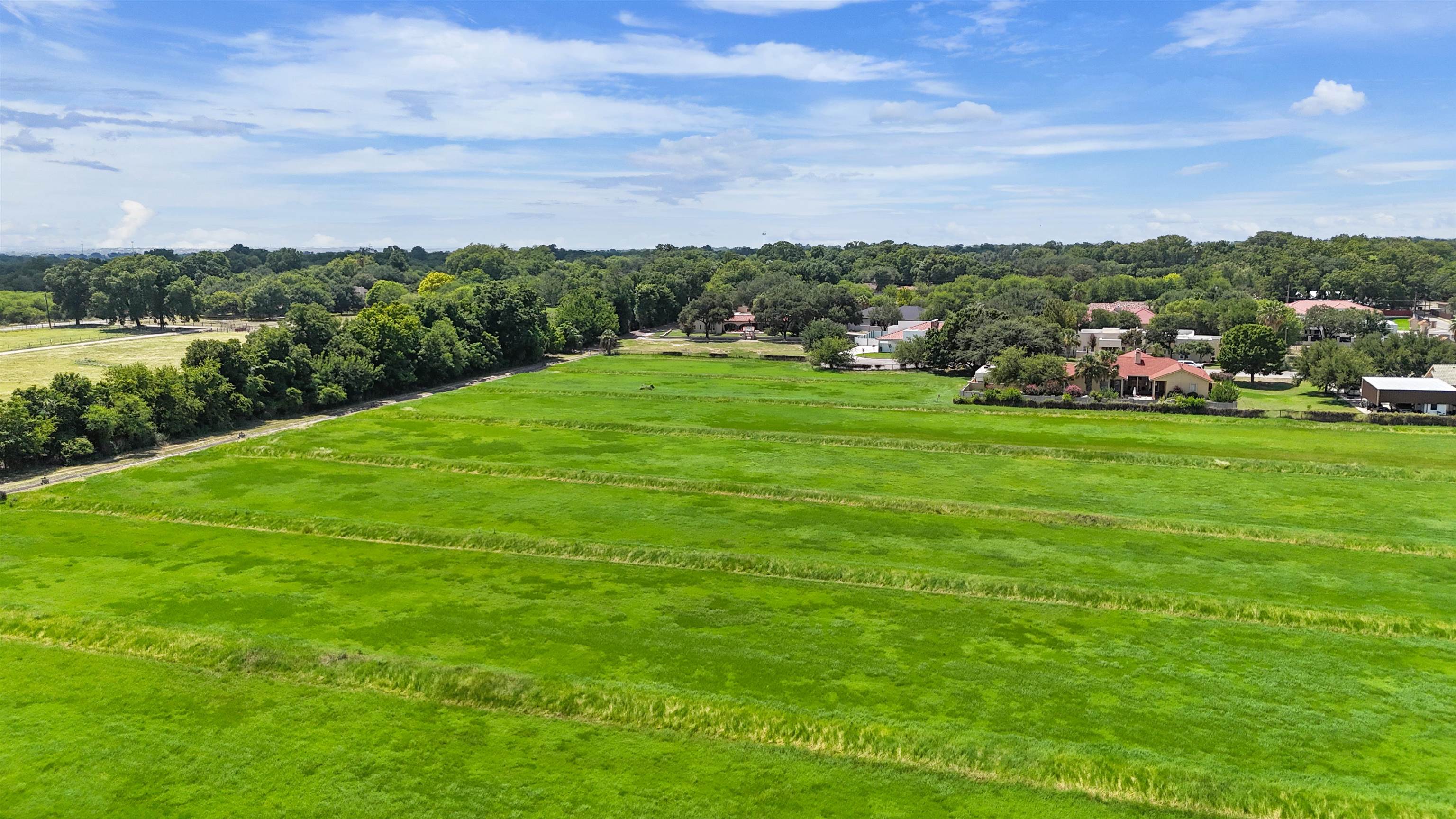 Image 13 of 14 For 505 Gilchrist- B