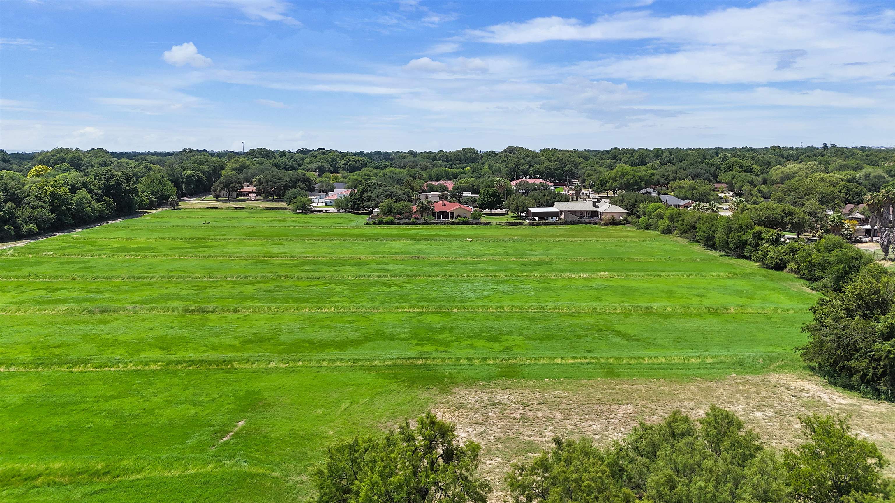 Image 14 of 14 For 505 Gilchrist- B