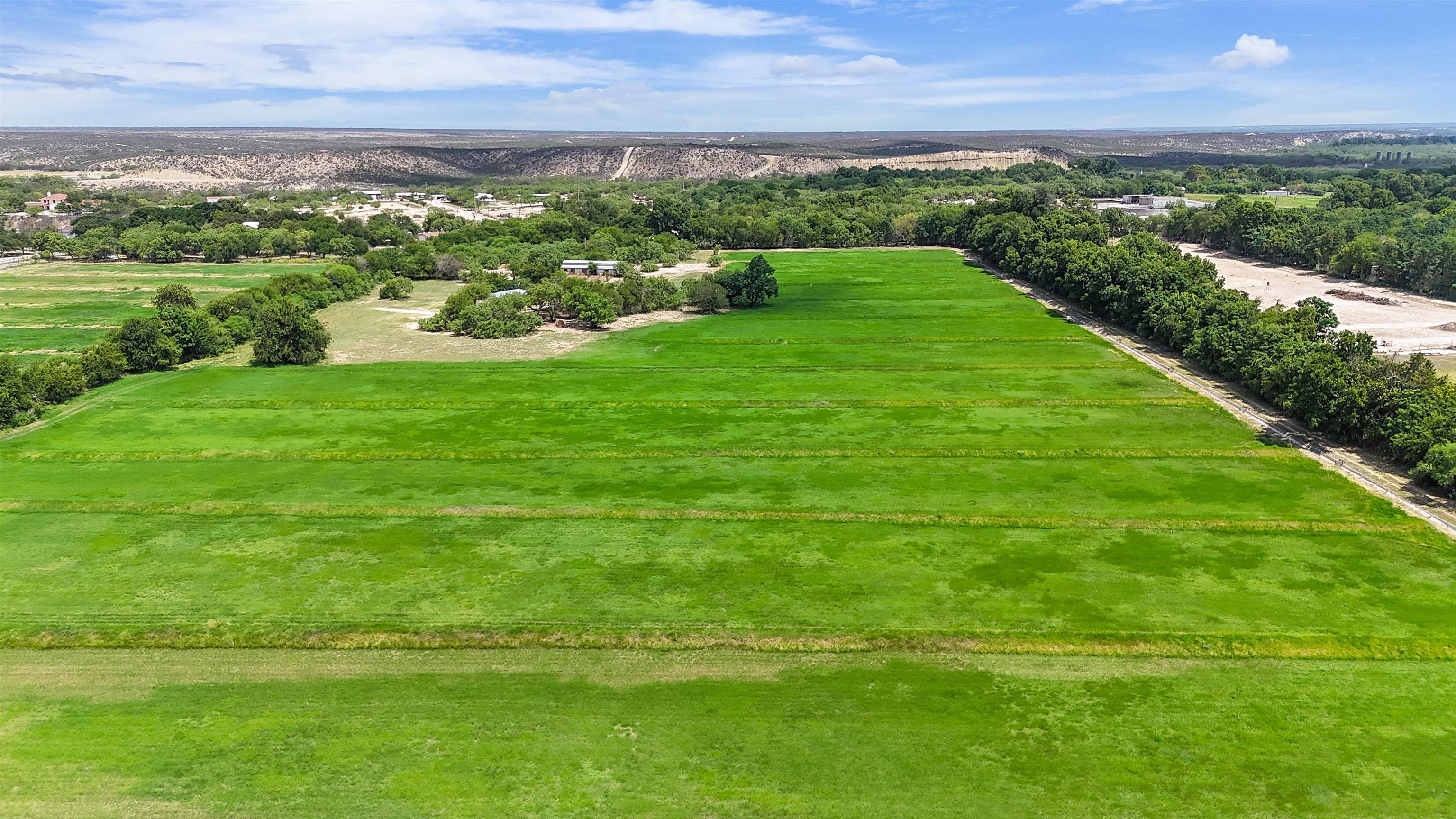 Image 3 of 14 For 505 Gilchrist- B