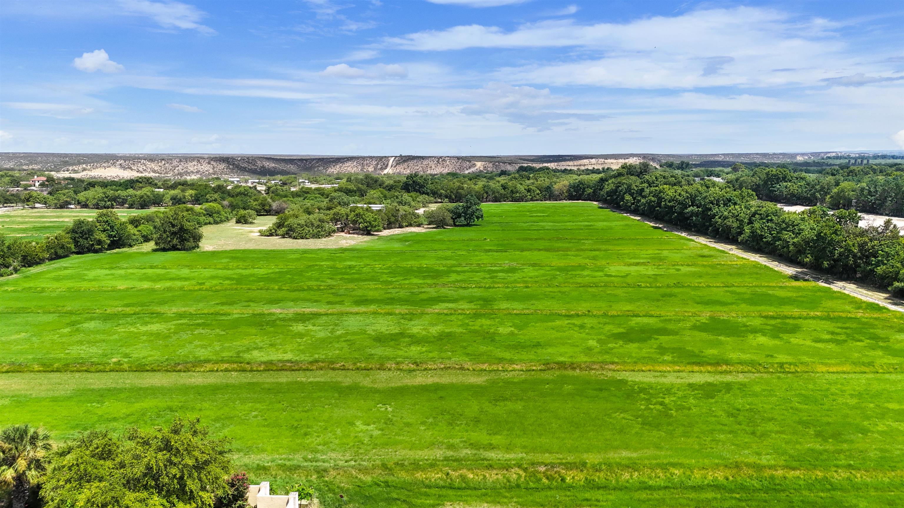 Image 4 of 14 For 505 Gilchrist- B