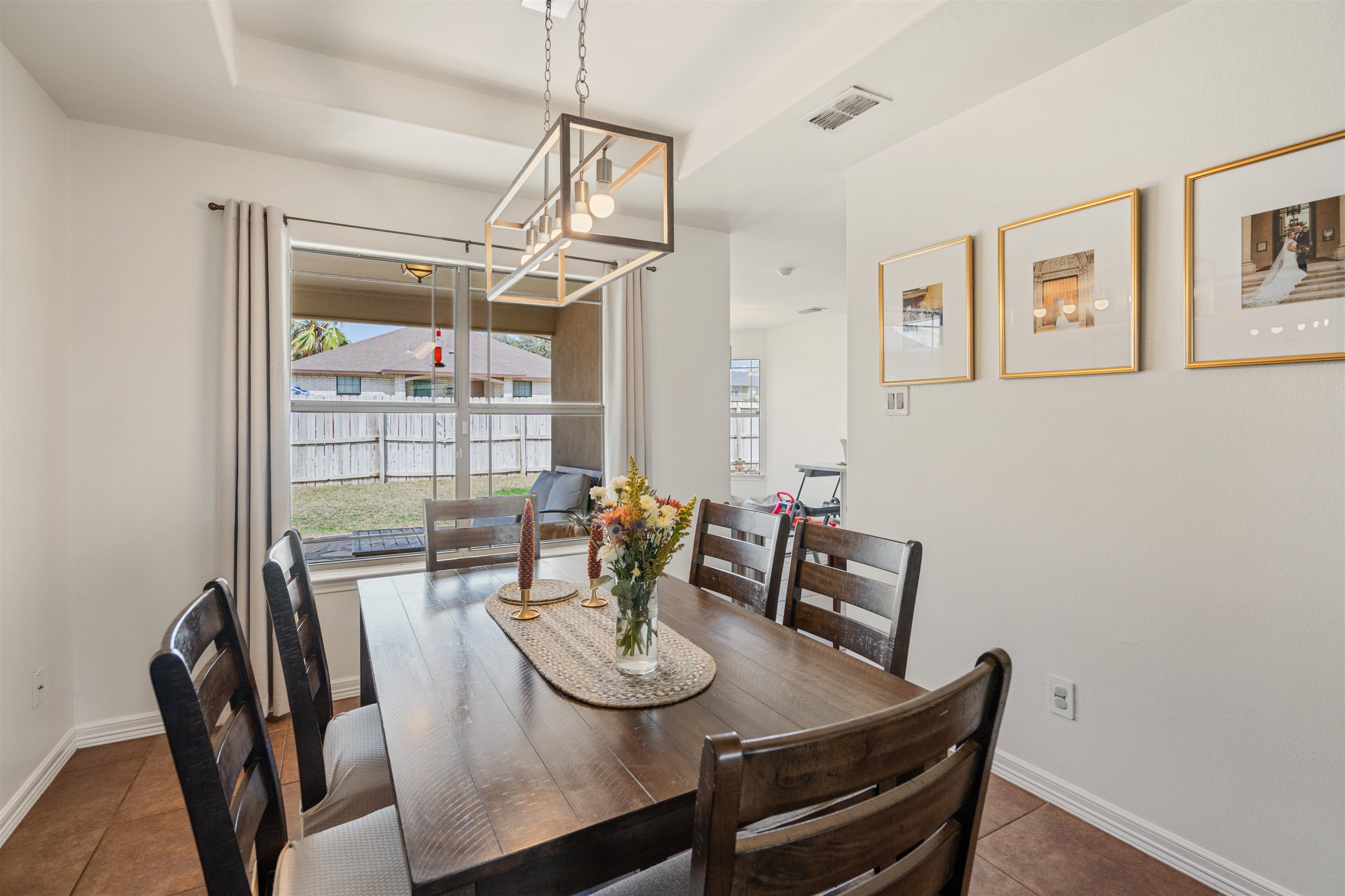 Image 12 of 47 For 201 Pete Dr  