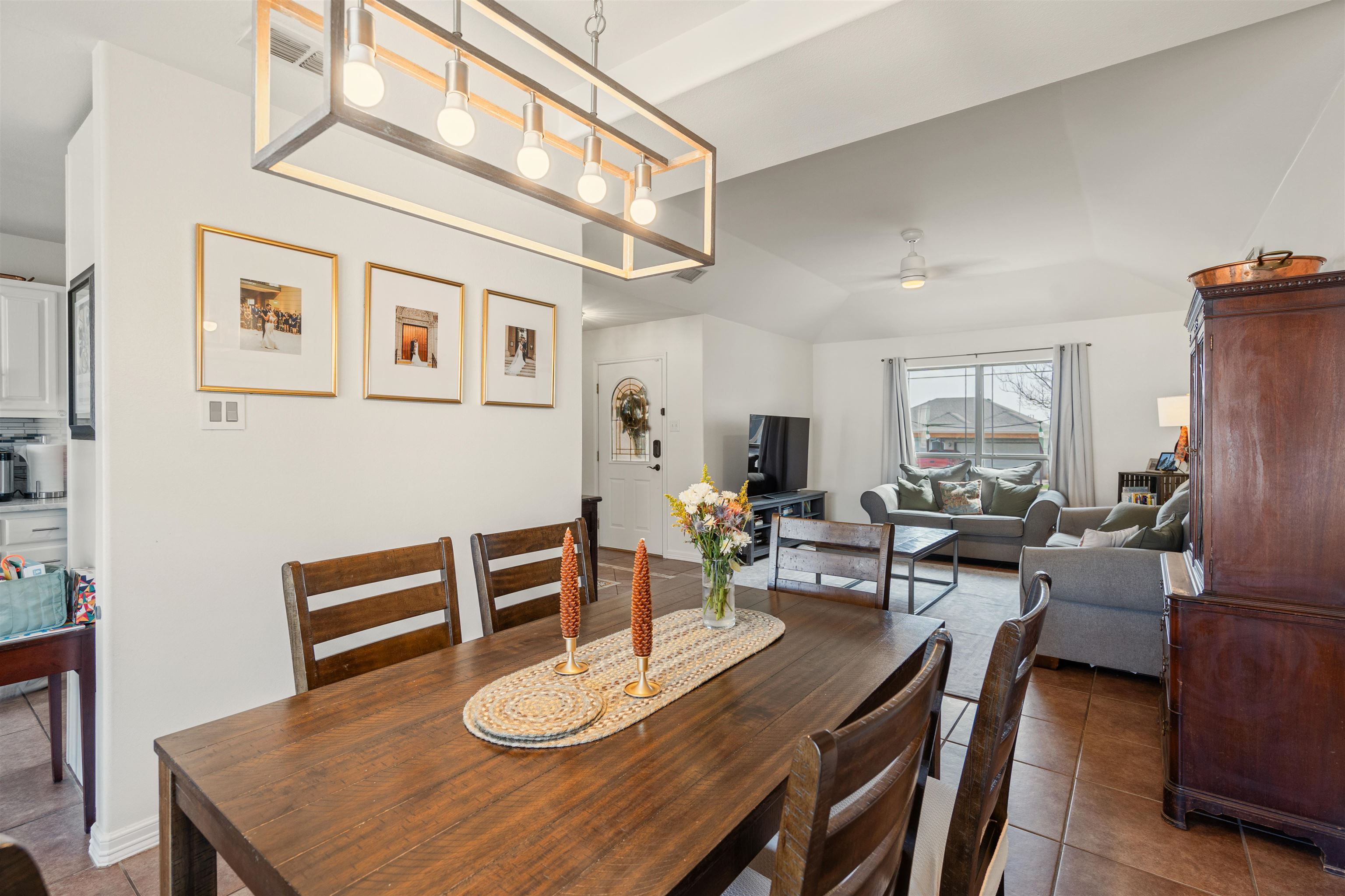 Image 13 of 47 For 201 Pete Dr  