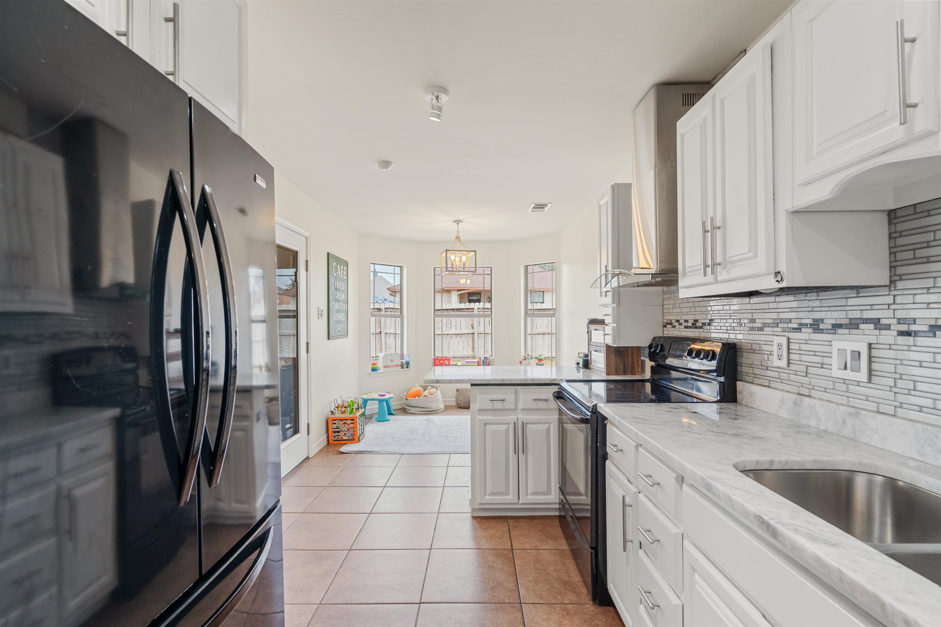 Image 19 of 47 For 201 Pete Dr  