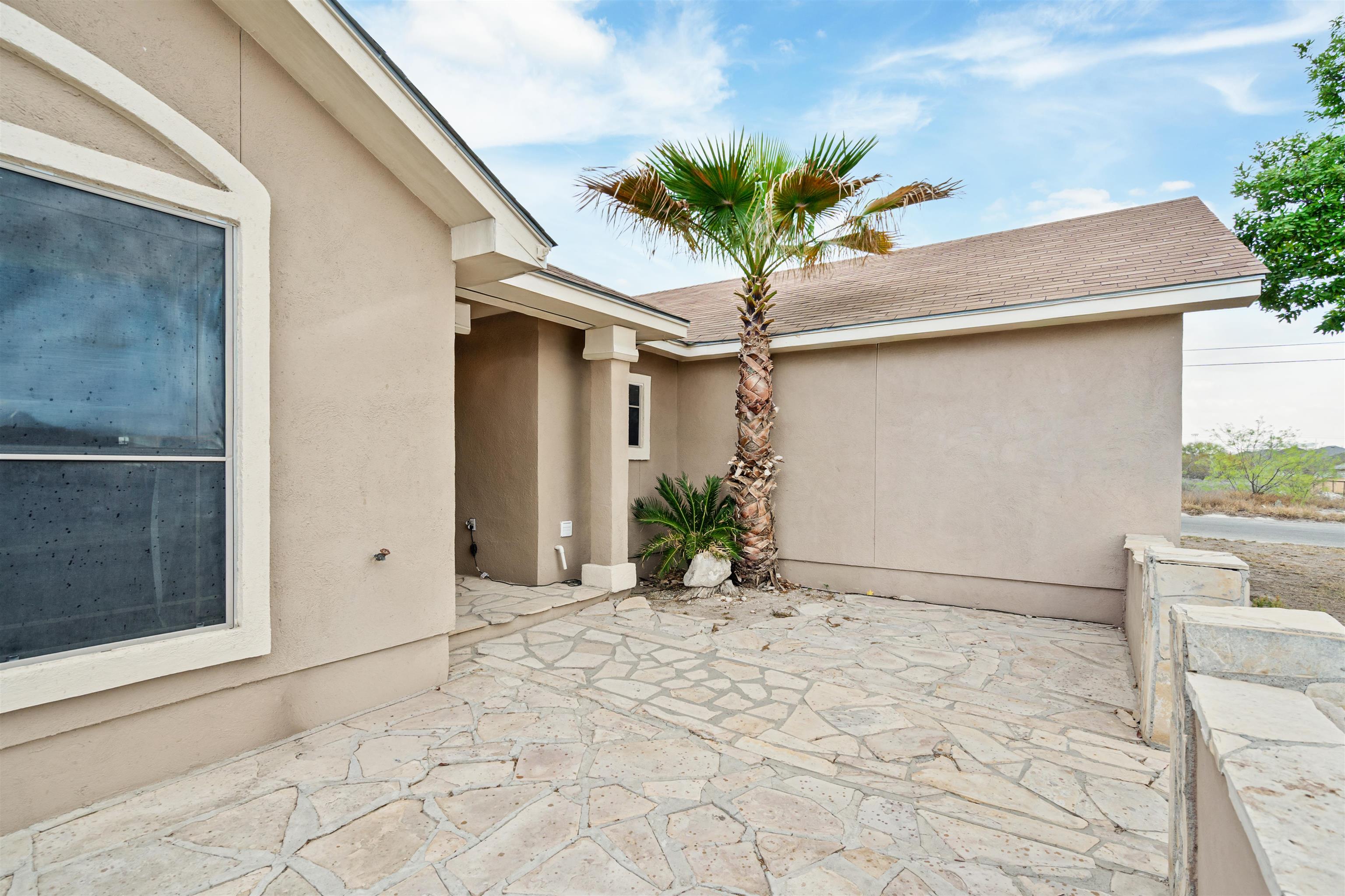 Image 4 of 47 For 201 Pete Dr  