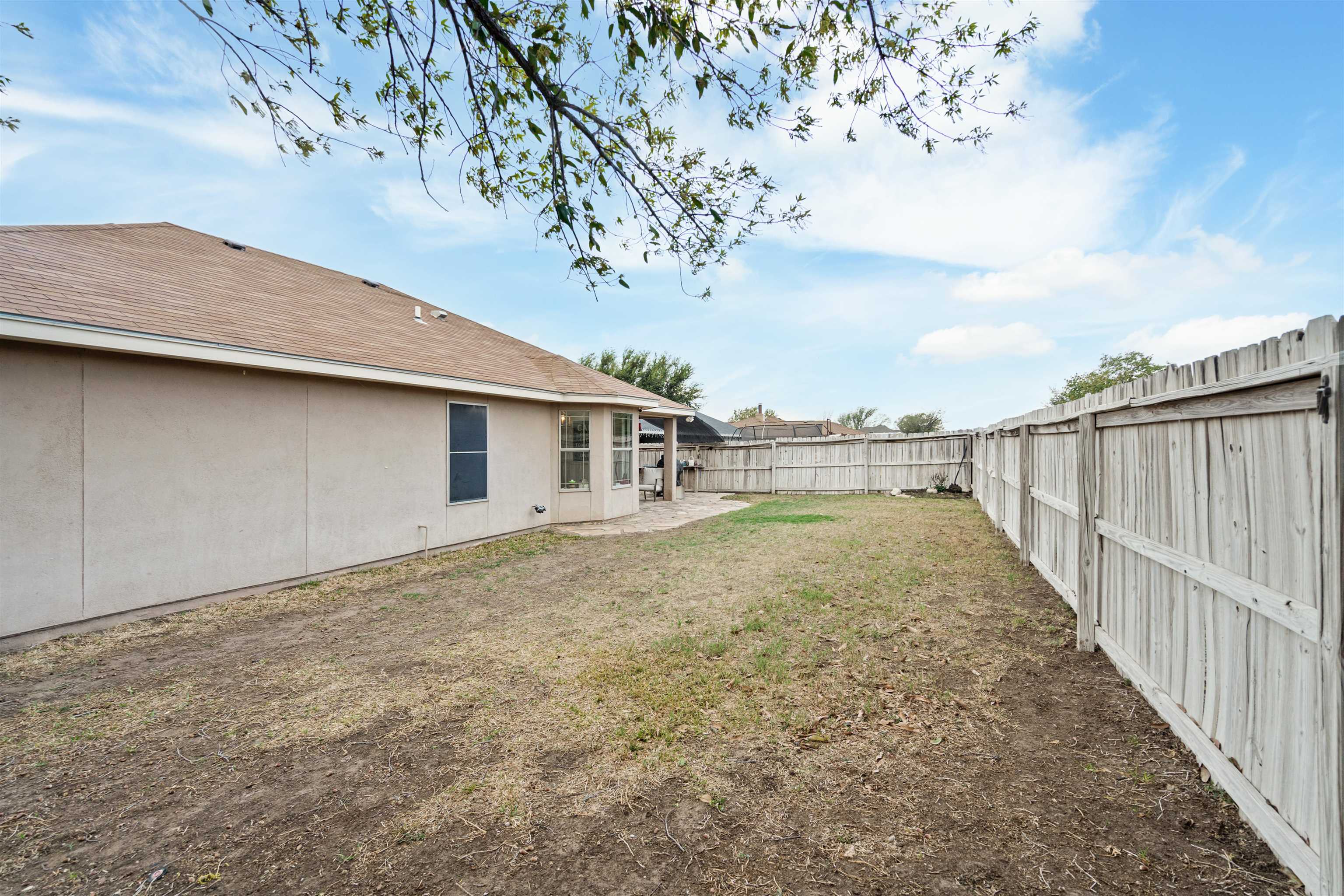 Image 41 of 47 For 201 Pete Dr  