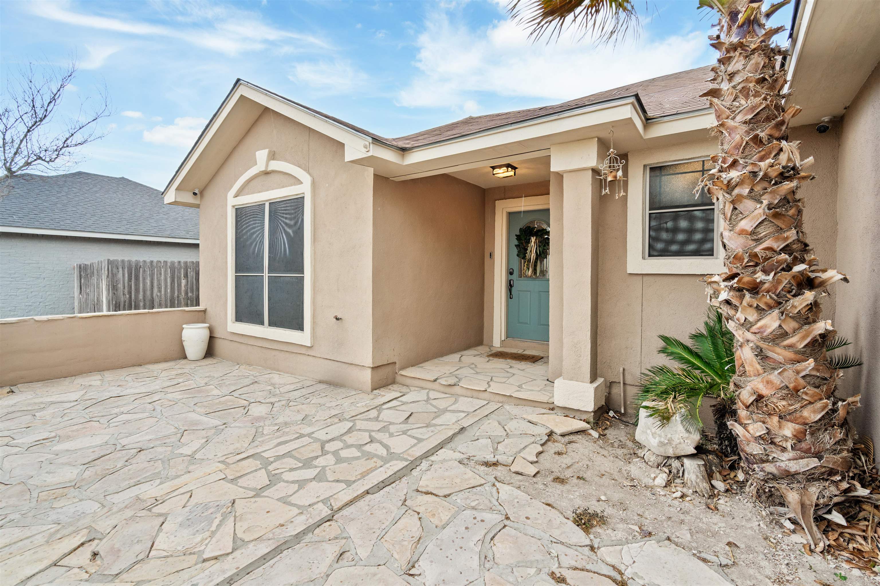 Image 5 of 47 For 201 Pete Dr  