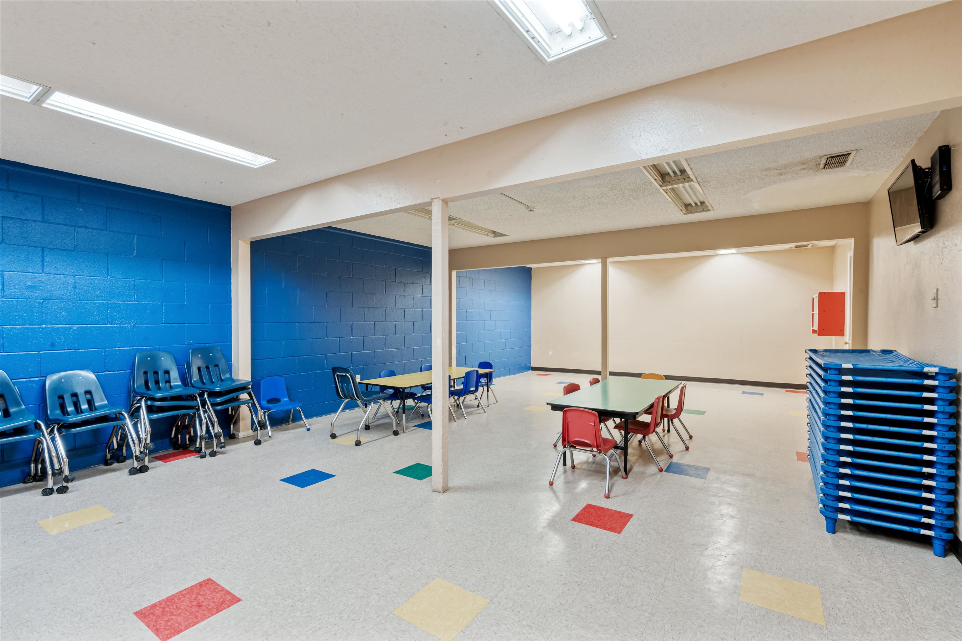 Image 23 of 46 For 3603 Veterans