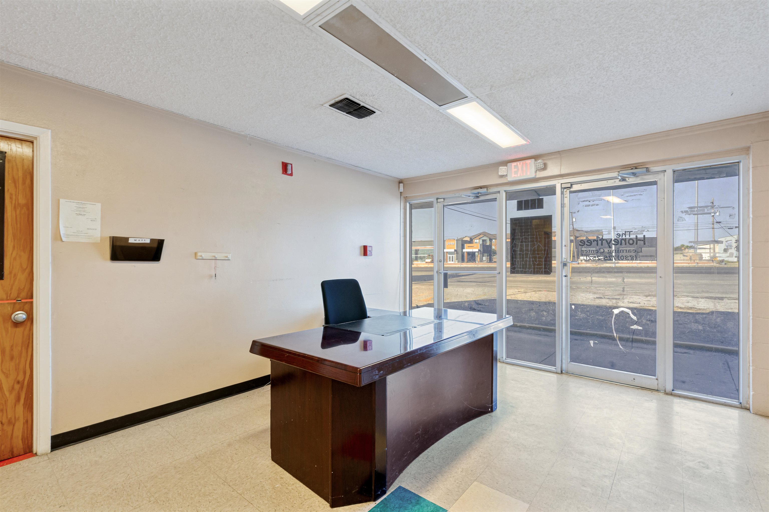 Image 4 of 46 For 3603 Veterans