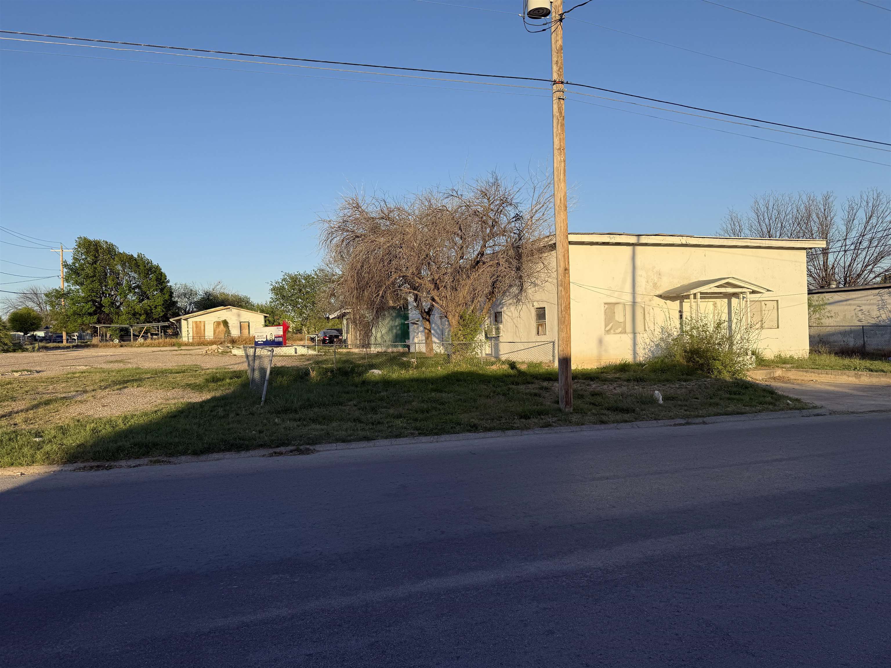 Image 7 of 7 For 601-603-605 7th E