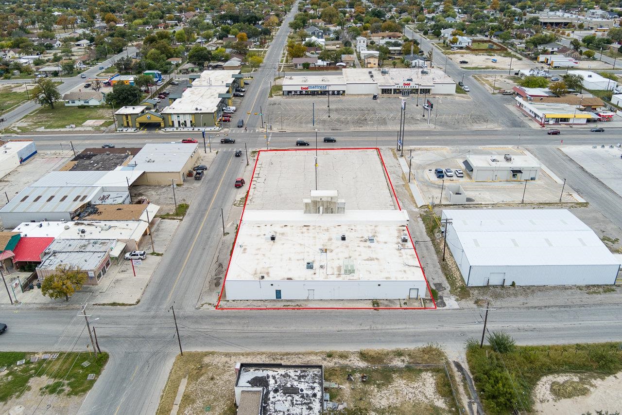 Image 10 of 20 For 901 Veterans