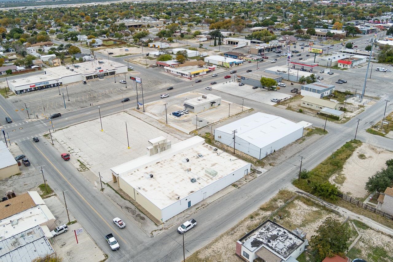 Image 12 of 20 For 901 Veterans