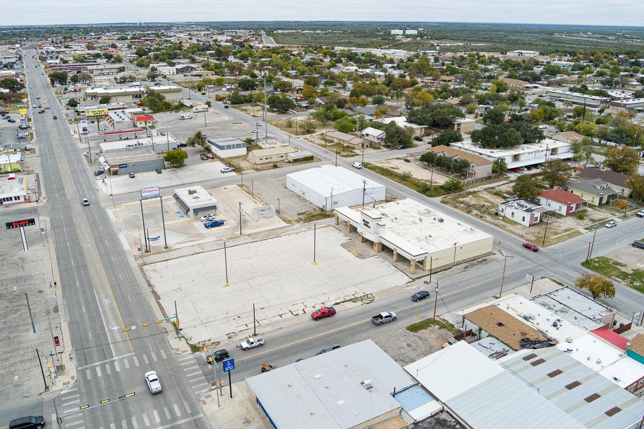 Image 14 of 20 For 901 Veterans