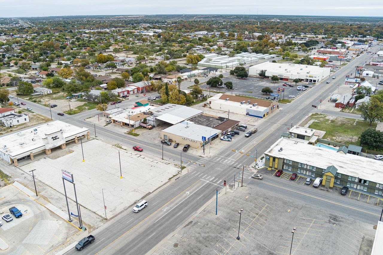 Image 16 of 20 For 901 Veterans