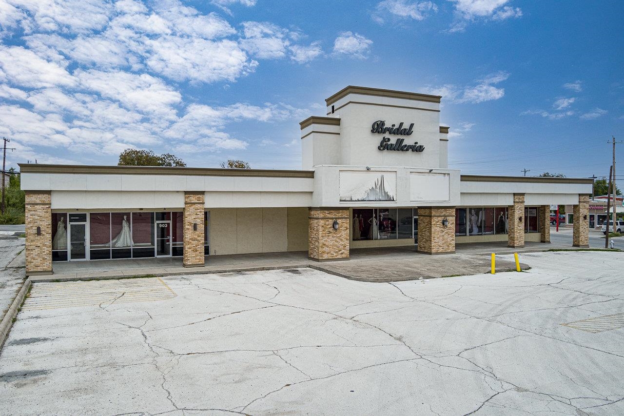 Image 3 of 20 For 901 Veterans