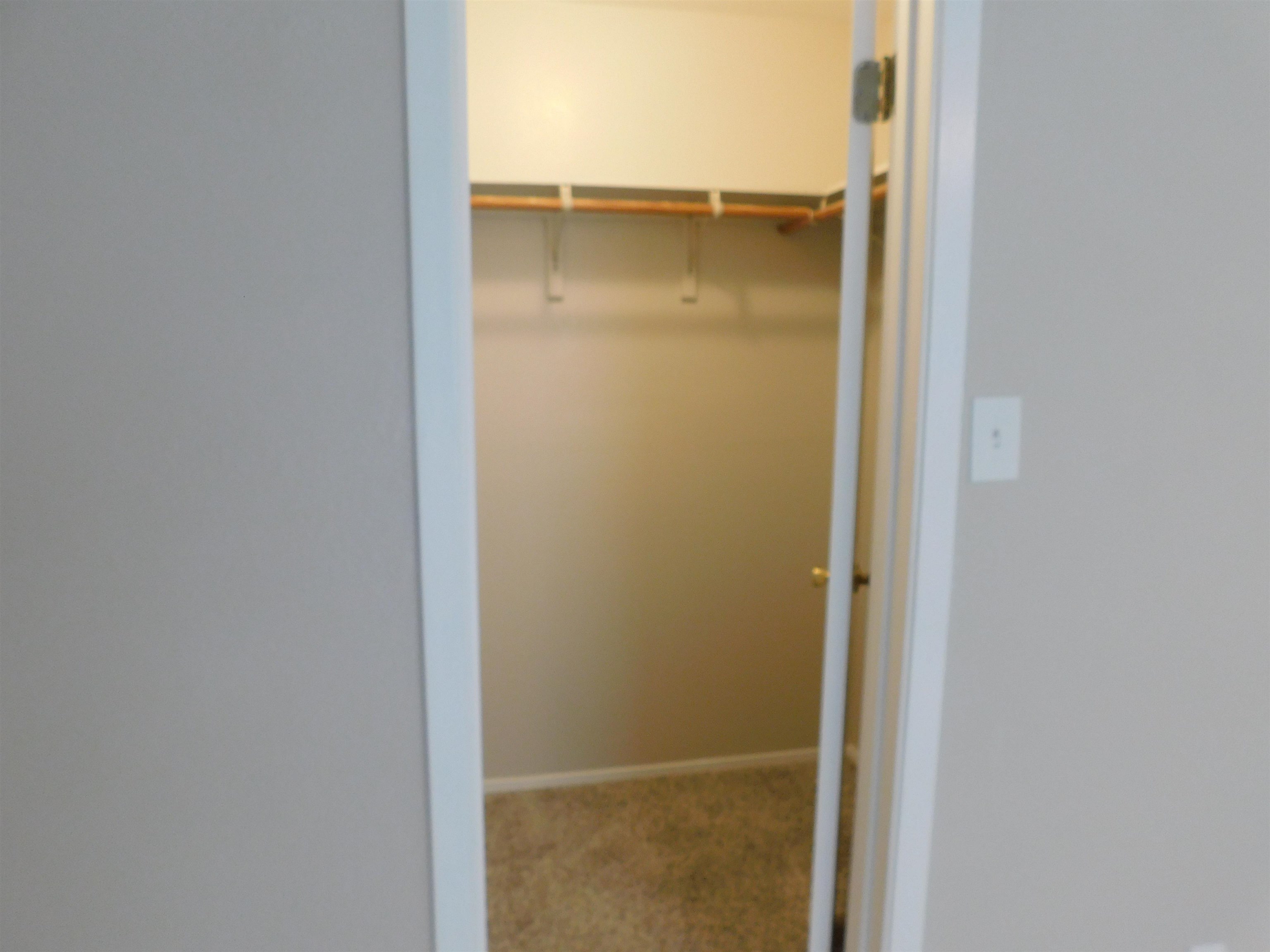 Image 16 of 20 For 105 Rockwell