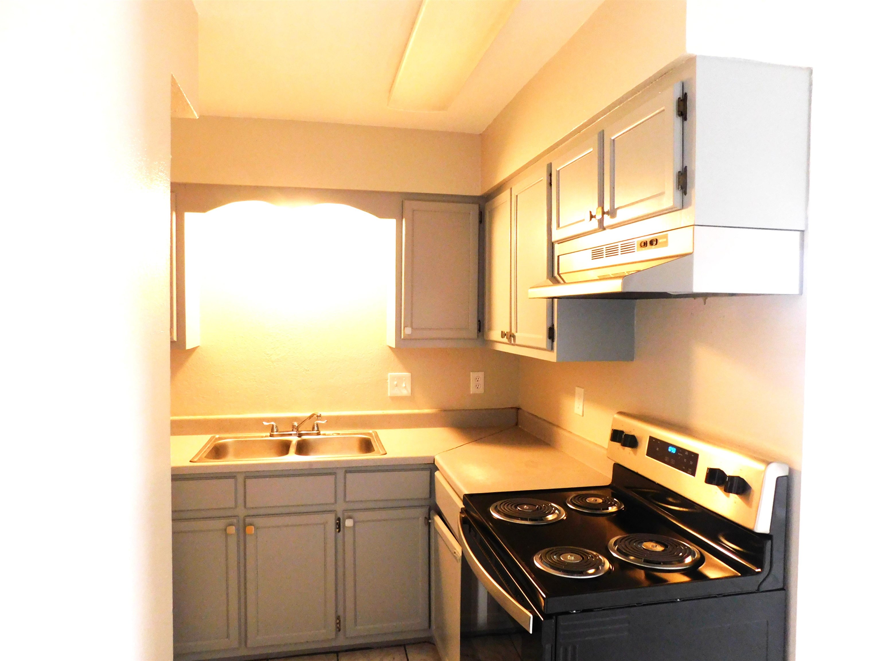 Image 5 of 20 For 105 Rockwell