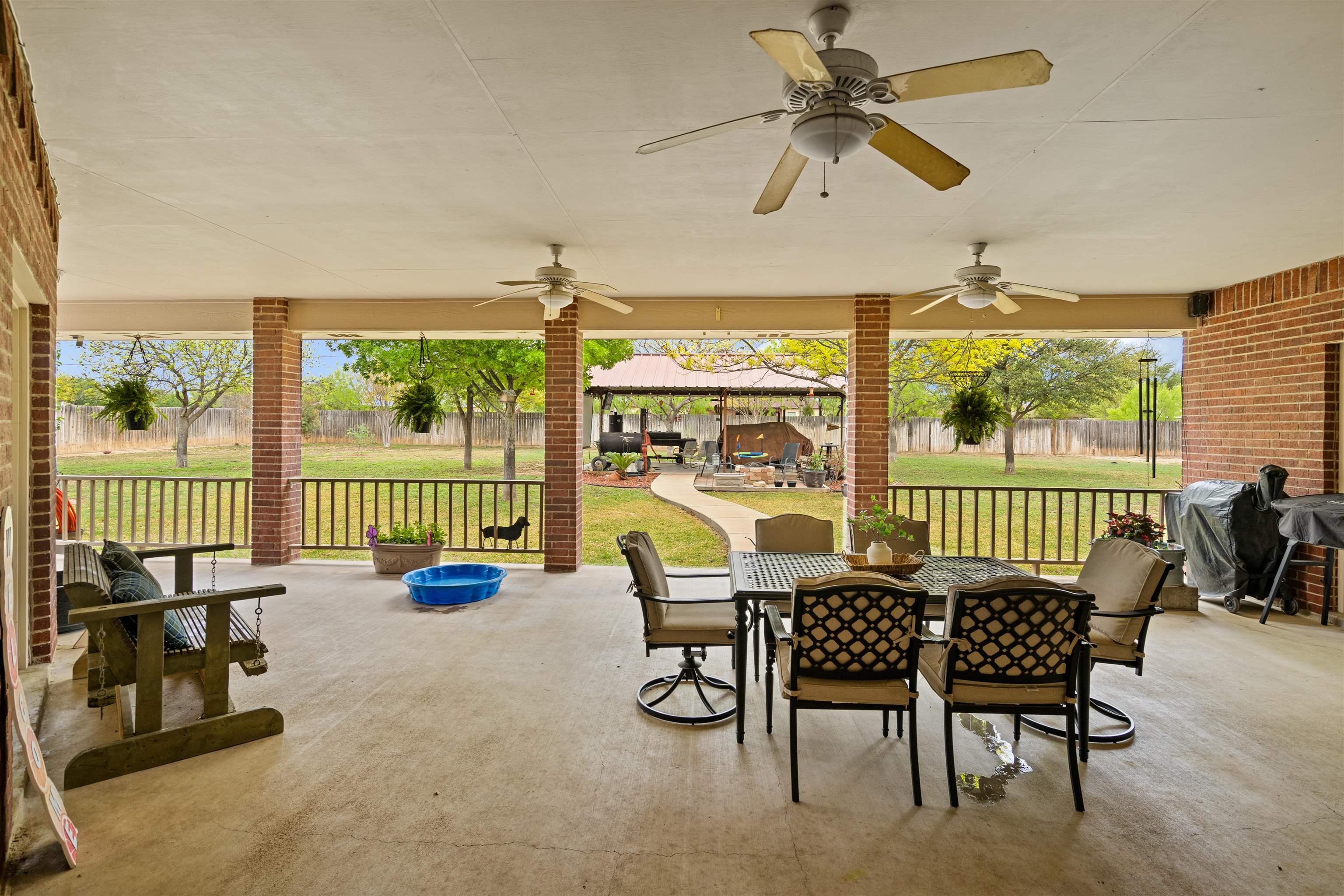 Image 43 of 48 For 104 Broadview S