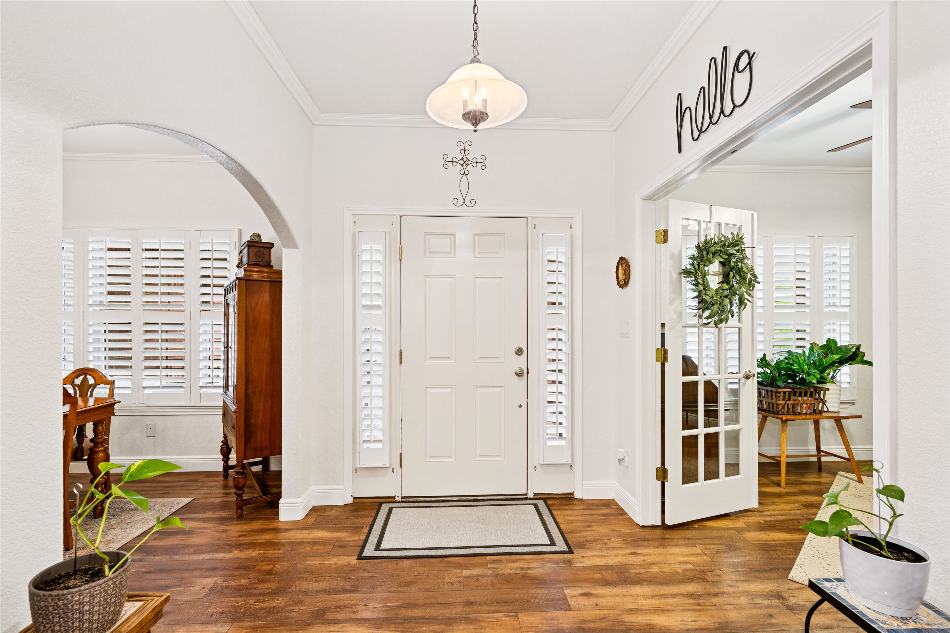 Image 9 of 48 For 104 Broadview S