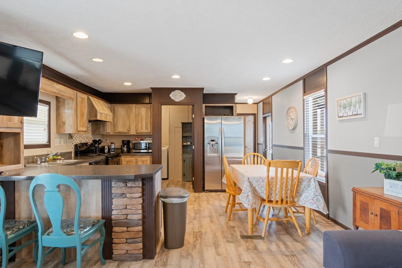 Image 15 of 47 For 6748 Texas Road #2