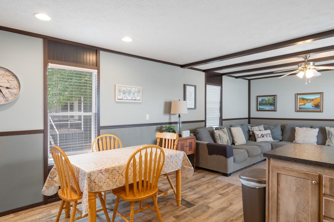 Image 18 of 47 For 6748 Texas Road #2