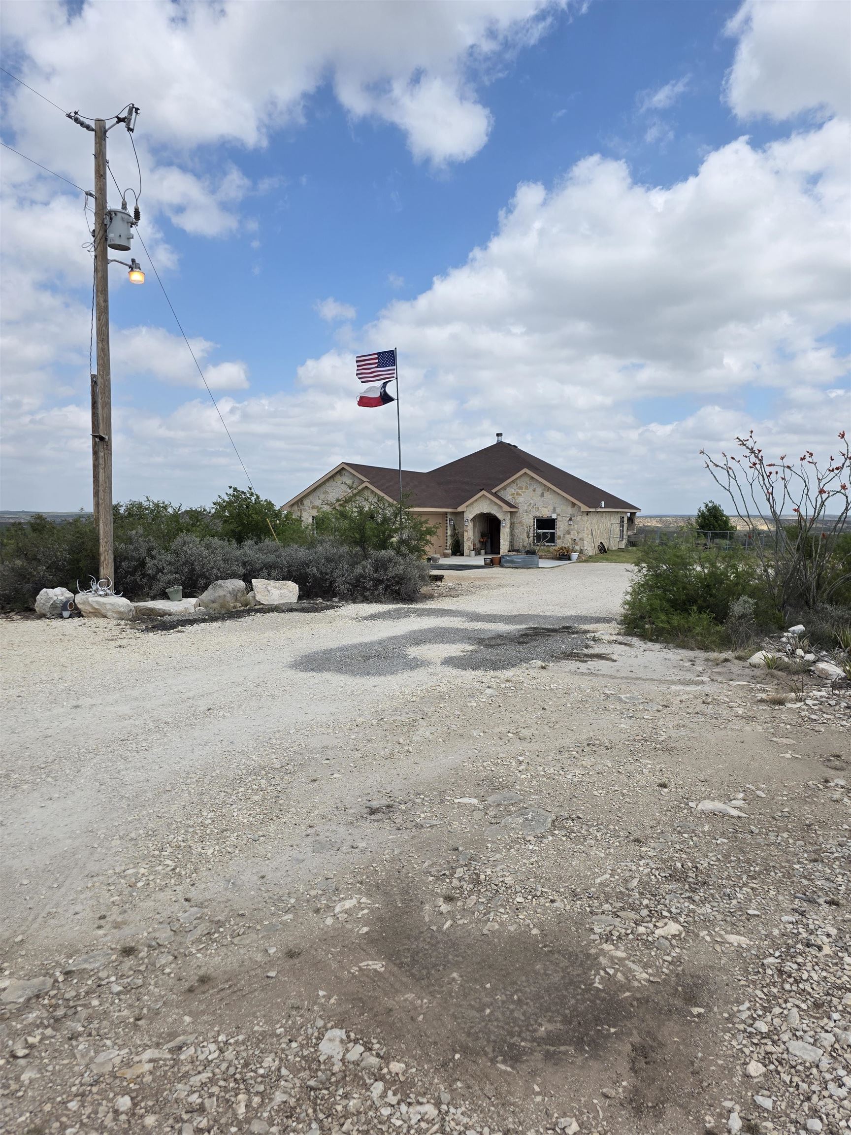 Image 17 of 28 For 16307 Us Hwy 90 West