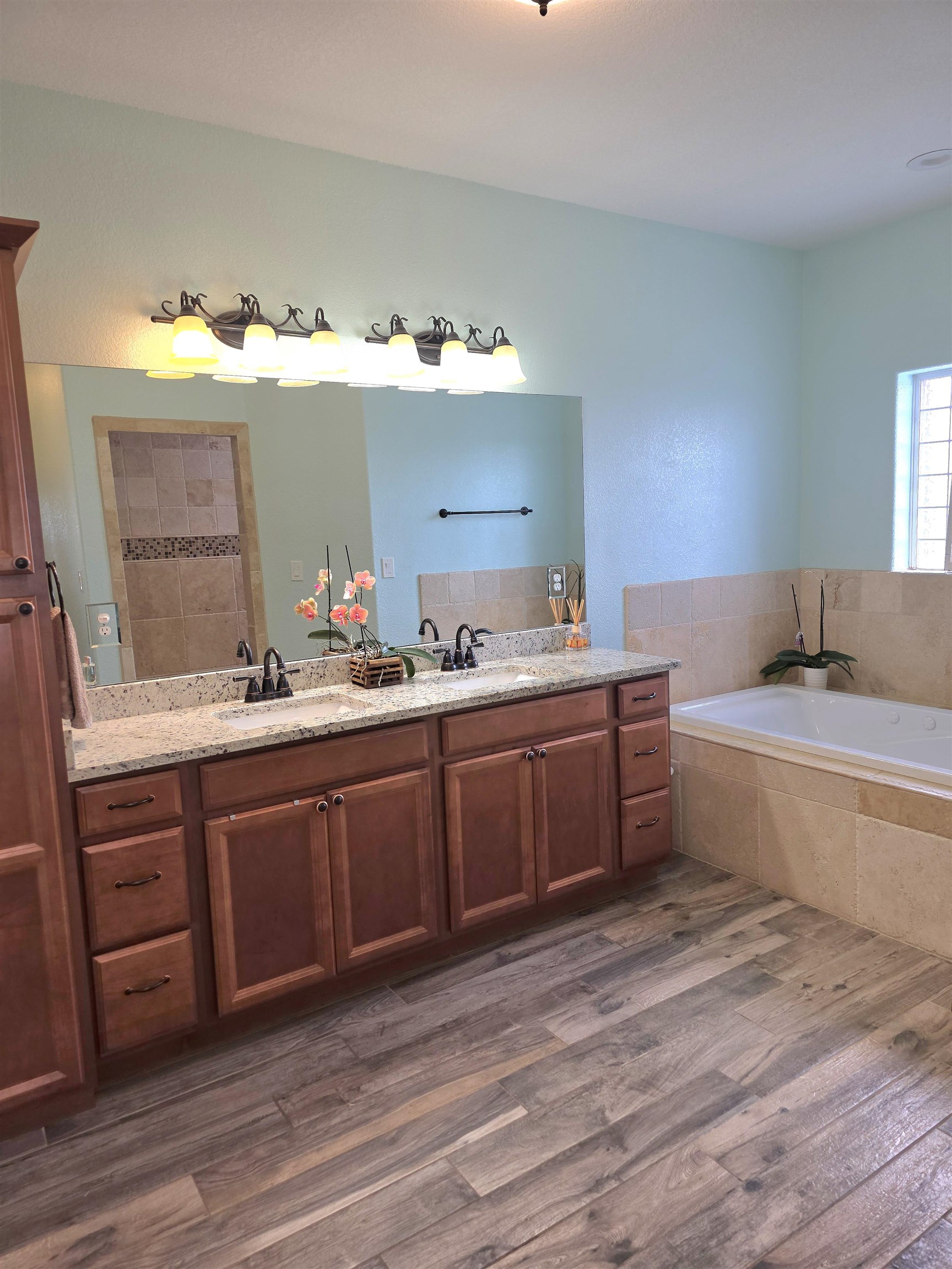 Image 2 of 28 For 16307 Us Hwy 90 West