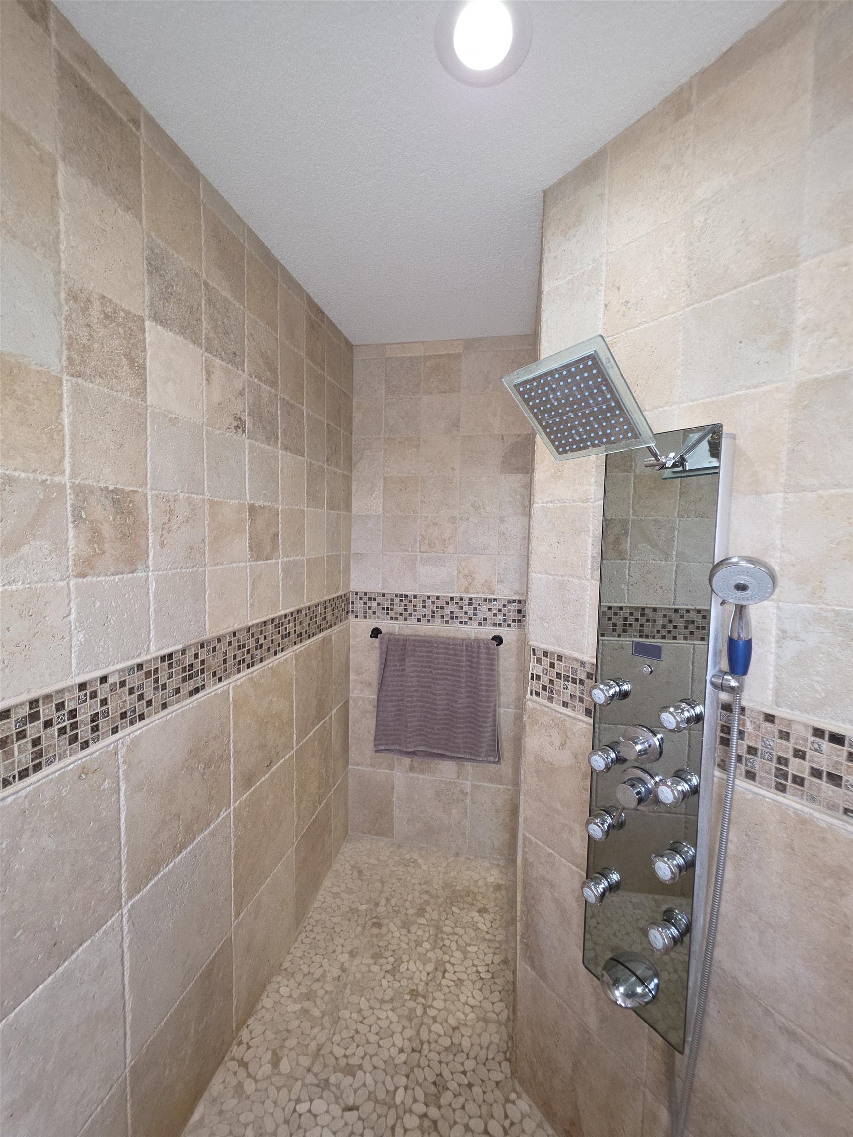 Image 3 of 28 For 16307 Us Hwy 90 West