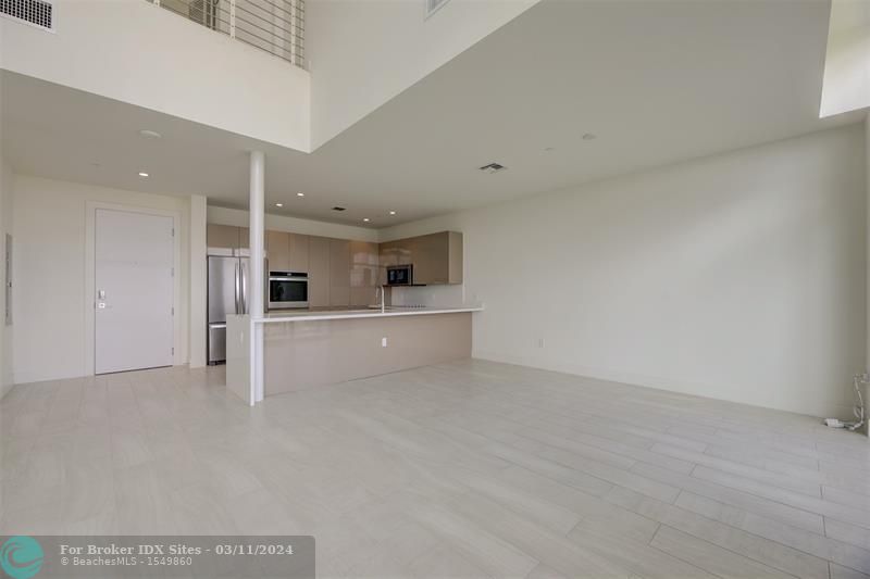 Image 48 of 82 For 2000 Metropica Way  Ph02