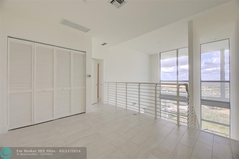 Image 73 of 82 For 2000 Metropica Way  Ph02