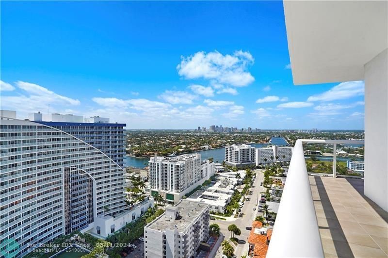 Image 26 of 58 For 505 Fort Lauderdale Beach Blvd  Ph2501