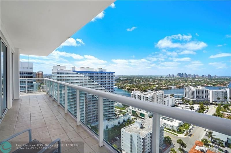 Image 5 of 58 For 505 Fort Lauderdale Beach Blvd  Ph2501