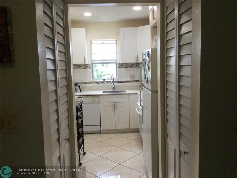 Image 10 of 21 For 4990 Sabal Palm Blvd  215