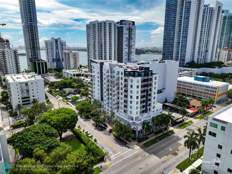 Image 2 of 16 For 2275 Biscayne Blvd  902