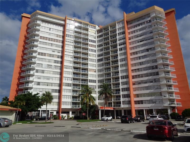 Image 2 of 13 For 1351 Miami Gardens Dr  223