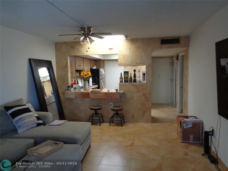 Image 9 of 13 For 1351 Miami Gardens Dr  223