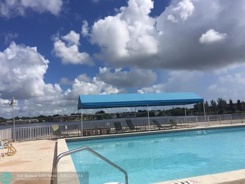 Image 14 of 14 For 1351 Miami Gardens Dr  1624e